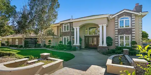 6863 Canyon Hill Drive