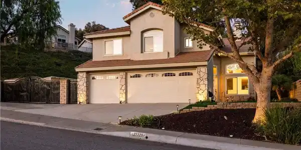 27729 Villa Canyon