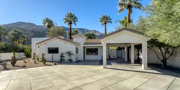 700 N Prescott Drive
