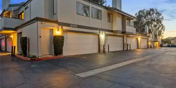 6490 Twin Circle