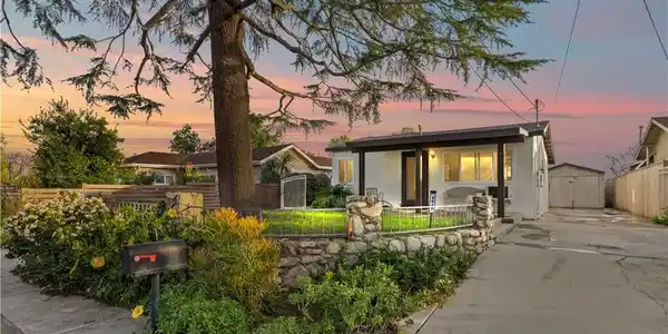 9417 Lomita