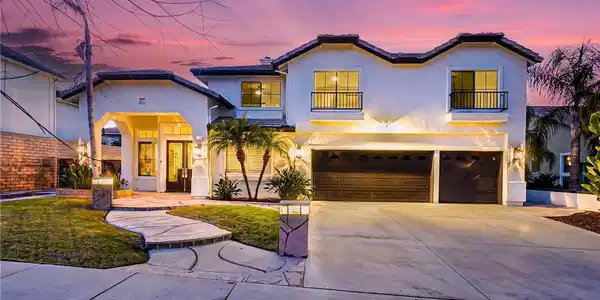 2690 Mockingbird