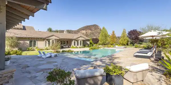 2052 Shadow Creek Drive