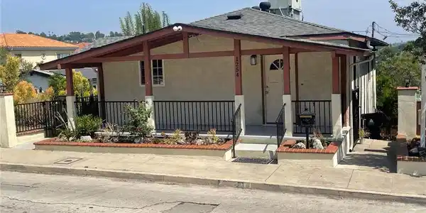 1254 Linda Rosa Avenue
