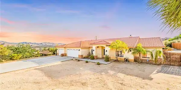 6366 Murrieta