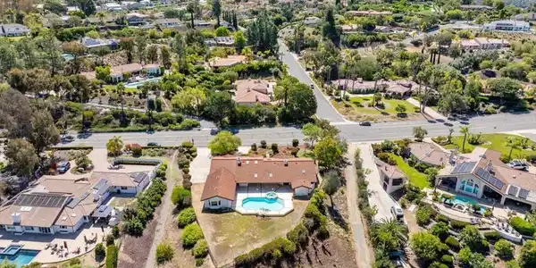 17648 Valle Verde Rd