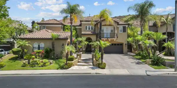 638 Oak Tree Court