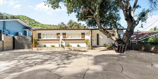 10143 Oro Vista Ave.