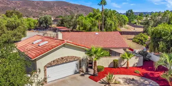 16345 Bassett Ct