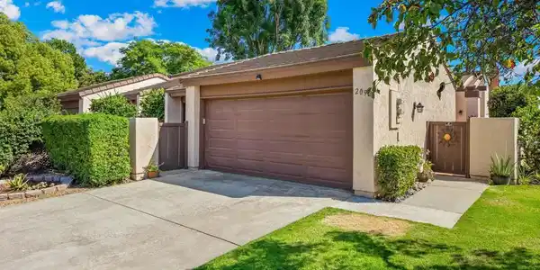 2092 Golden Circle Dr