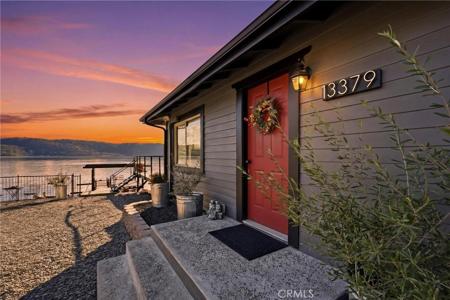 13379 Lakeshore Drive