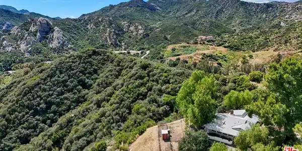 2617 Hodgson Circle Drive