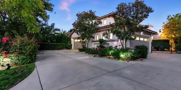 4414 Paseo Santa Rosa