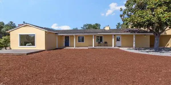 25900 Vinedo Lane