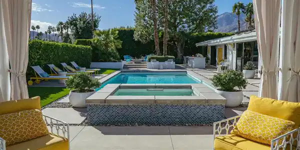 2444 S Calle Palo Fierro
