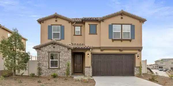 951 Visalia Pl