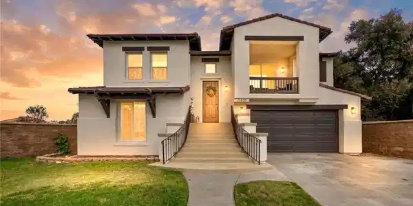 21650 Pink Ginger Court