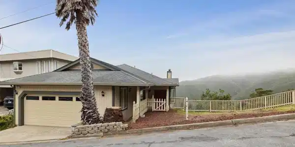 767 El Granada Boulevard