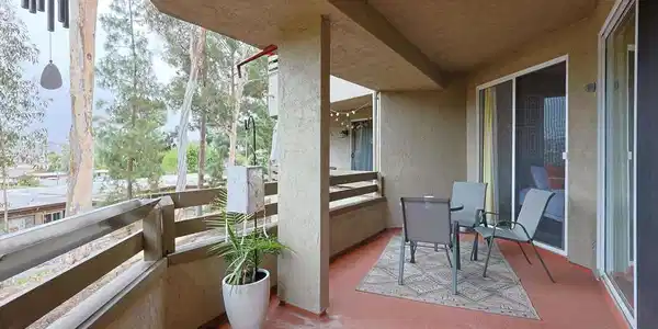 7354 Mission Trails