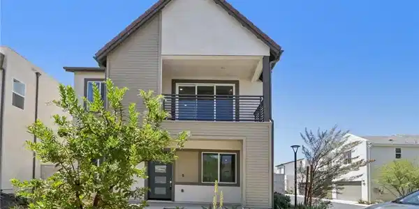 27730 Knoll View Place