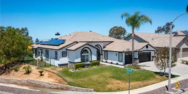 13596 Mesa Crest Drive