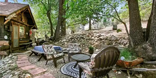 22 Polique Canyon Trail