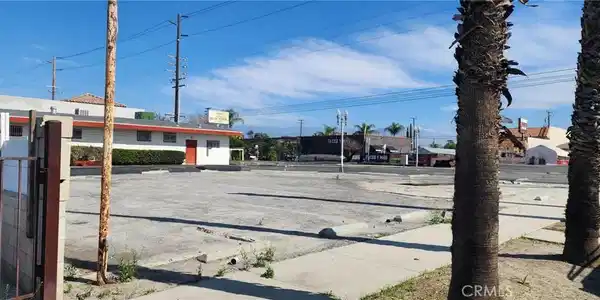 1305 N Mount Vernon Avenue