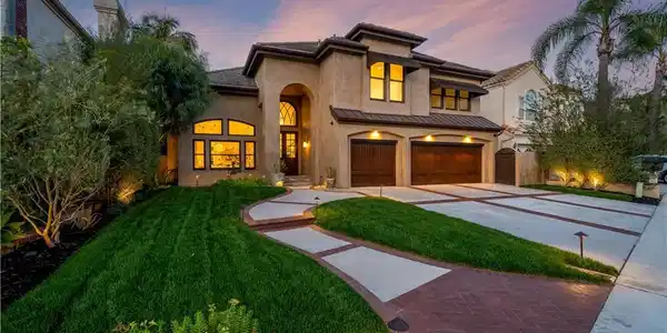 26952 Willow Tree