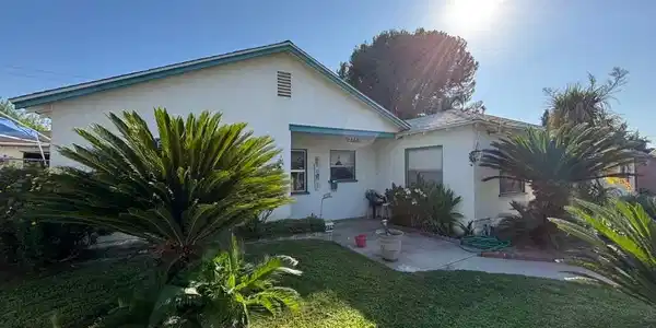 275 E 43rd Street
