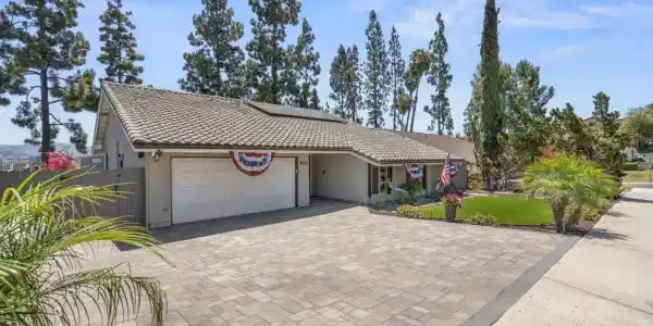 1217 Pfeifer Lane