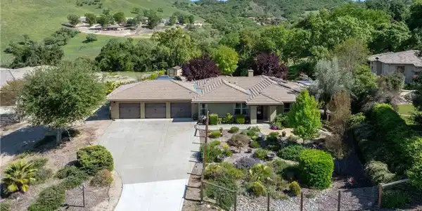9885 Bluegill Drive
