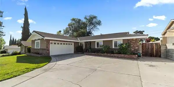 743 Magnolia