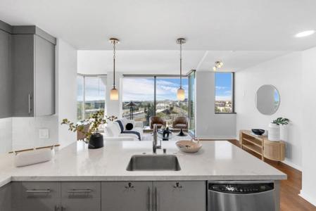 38 N Almaden Boulevard