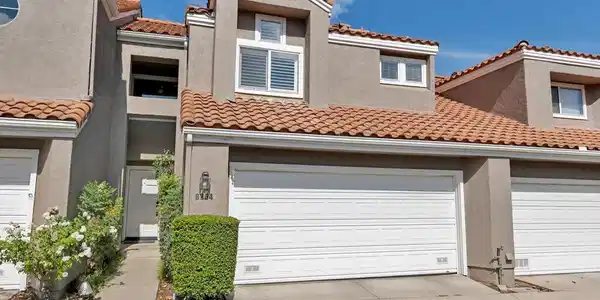 6254 Paseo Encantada