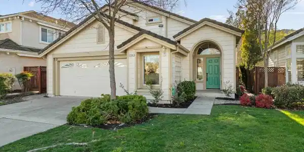 2354 Meadowlark Drive