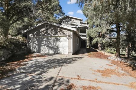 2405 Yellowstone Court