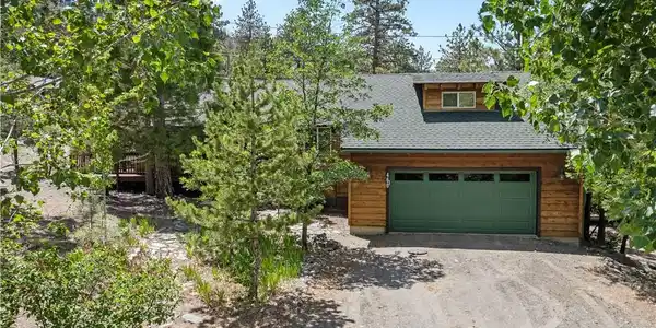 460 Lark Drive