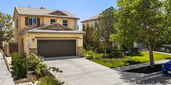 3884 Rosena Ranch