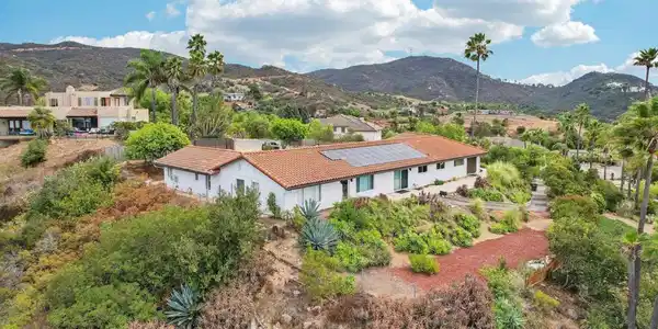 2068 Camino Culebra