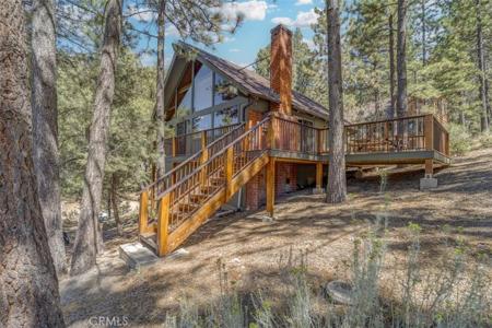 1515 Lassen Way