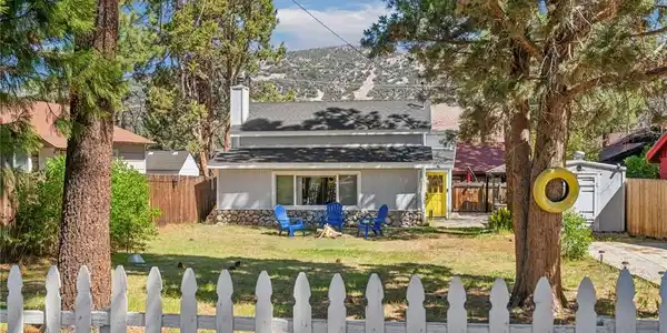 513 E Meadow Lane