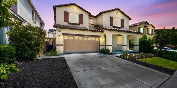 5609 Garibaldi Way