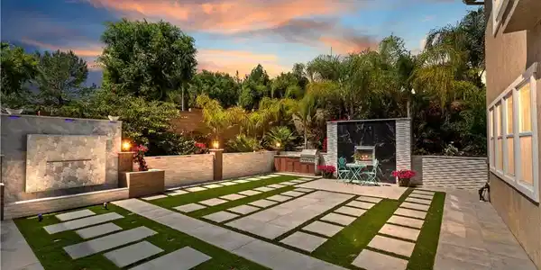 8851 Soothing Court