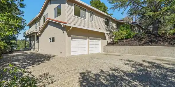 79 Muth Drive