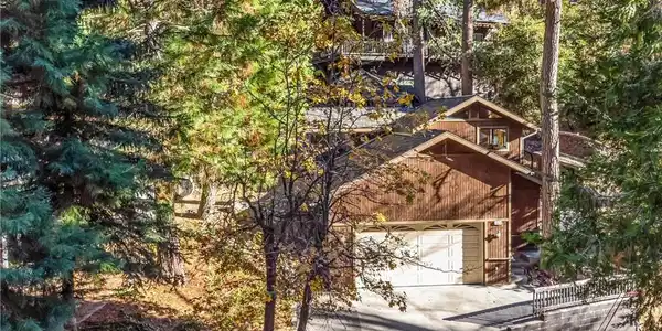 5879 Mountain Creek Home