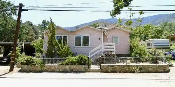 3724 Encino Trail