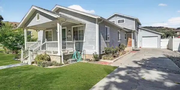 638 Clay Street