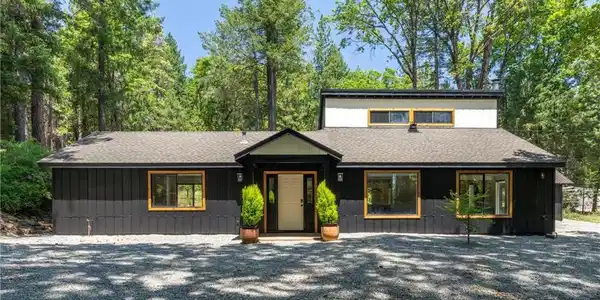 5283 Deer Trail