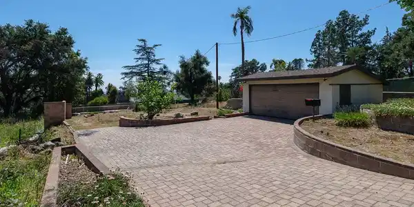 1212 E Palm Street