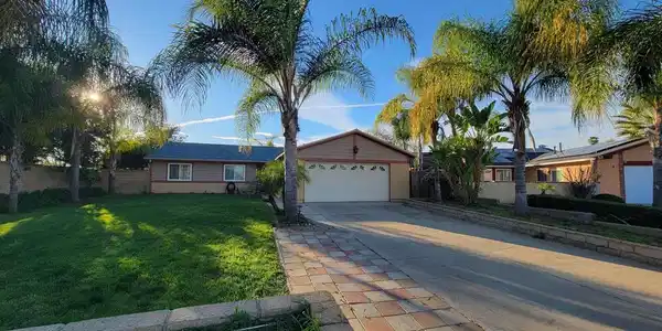 13713 Deer Hill Pl.